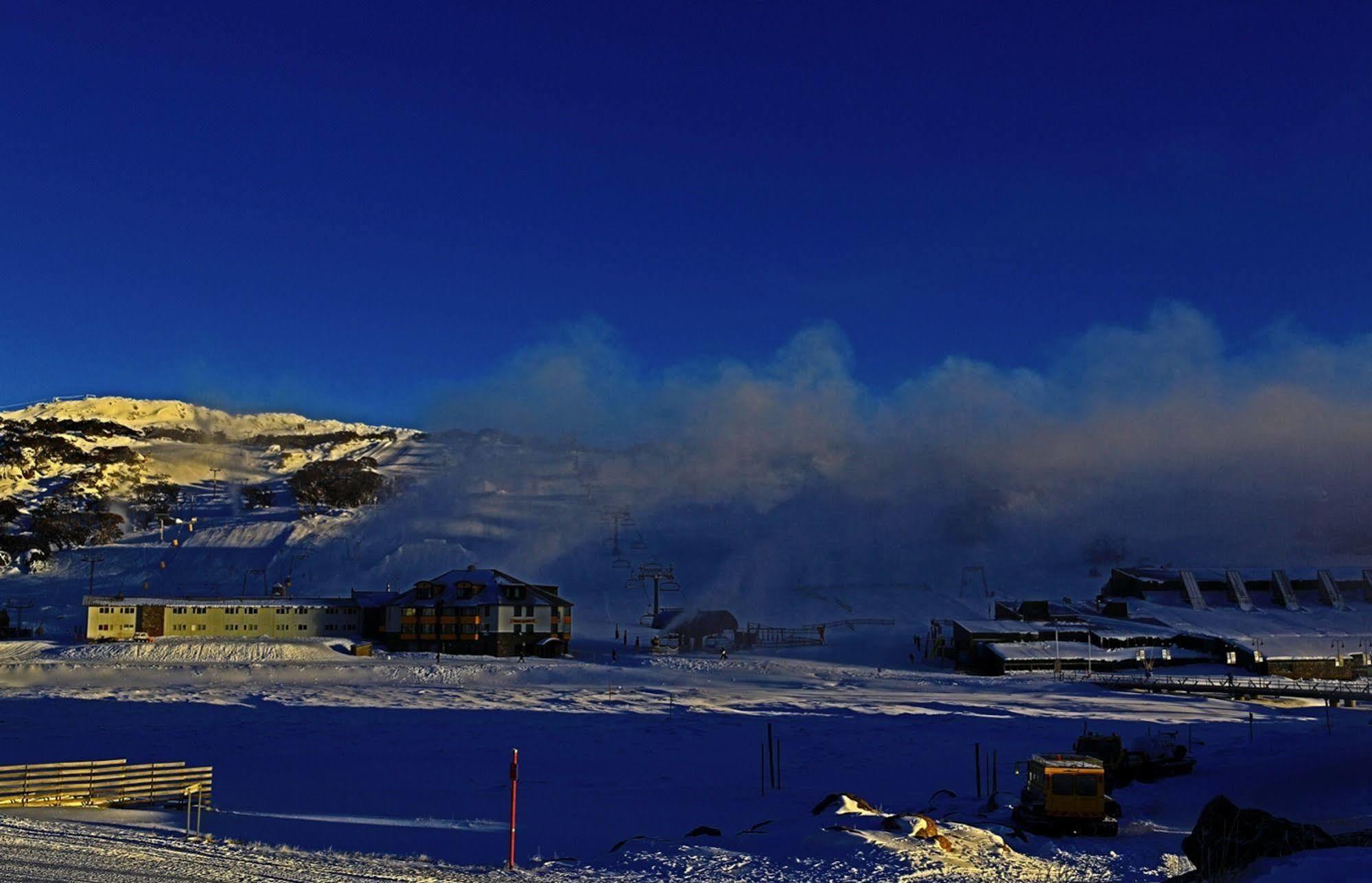 Perisher Manor Hotel Perisher Valley Buitenkant foto